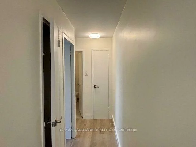515, North Service, Cooksville, Mississauga