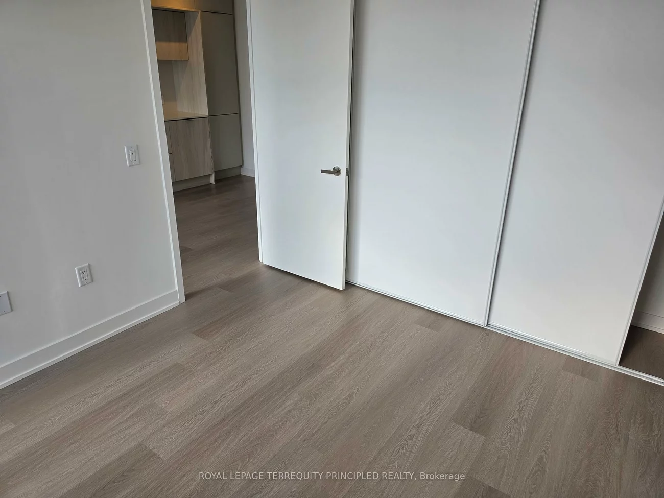 448, Burnhamthorpe, City Centre, Mississauga