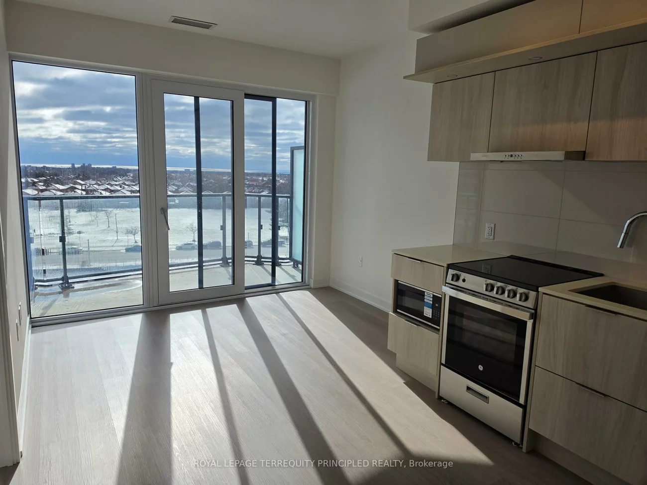 448, Burnhamthorpe, City Centre, Mississauga