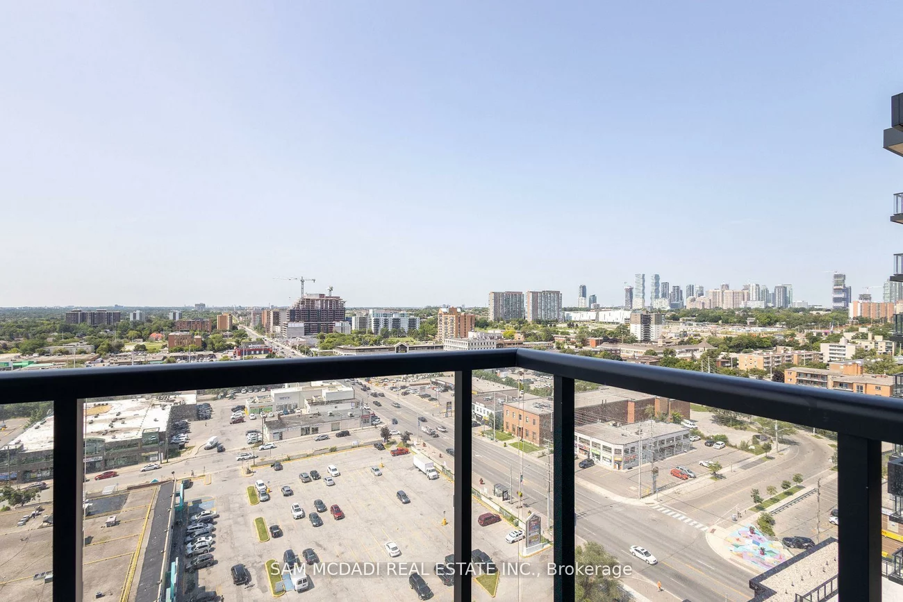 86, Dundas, Cooksville, Mississauga