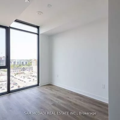 86, Dundas, Cooksville, Mississauga