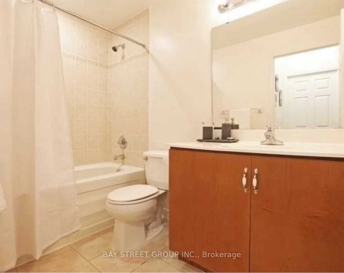 388, Prince Of Wales, City Centre, Mississauga