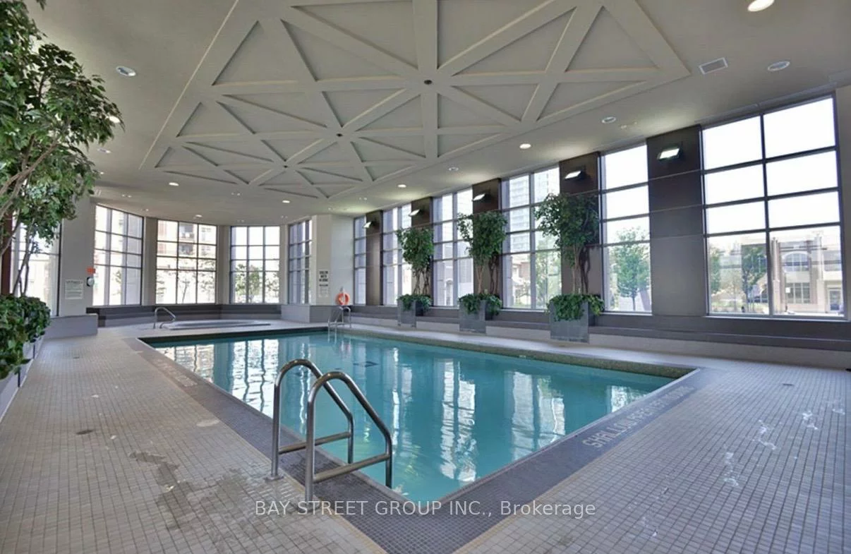 388, Prince Of Wales, City Centre, Mississauga