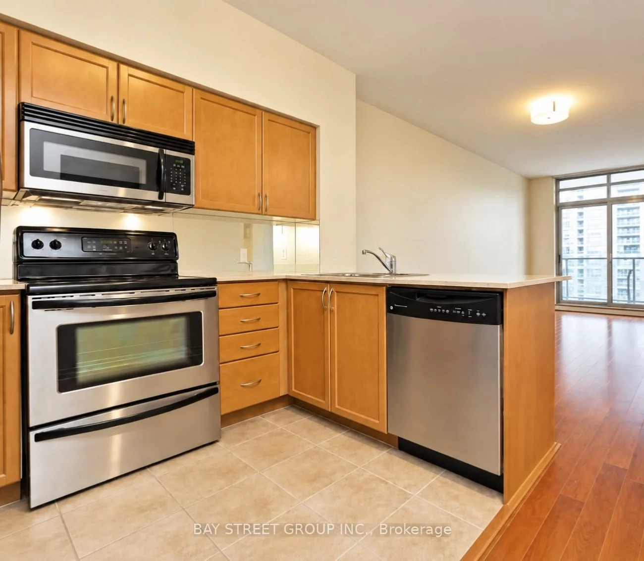 388, Prince Of Wales, City Centre, Mississauga