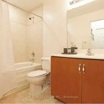 388, Prince Of Wales, City Centre, Mississauga