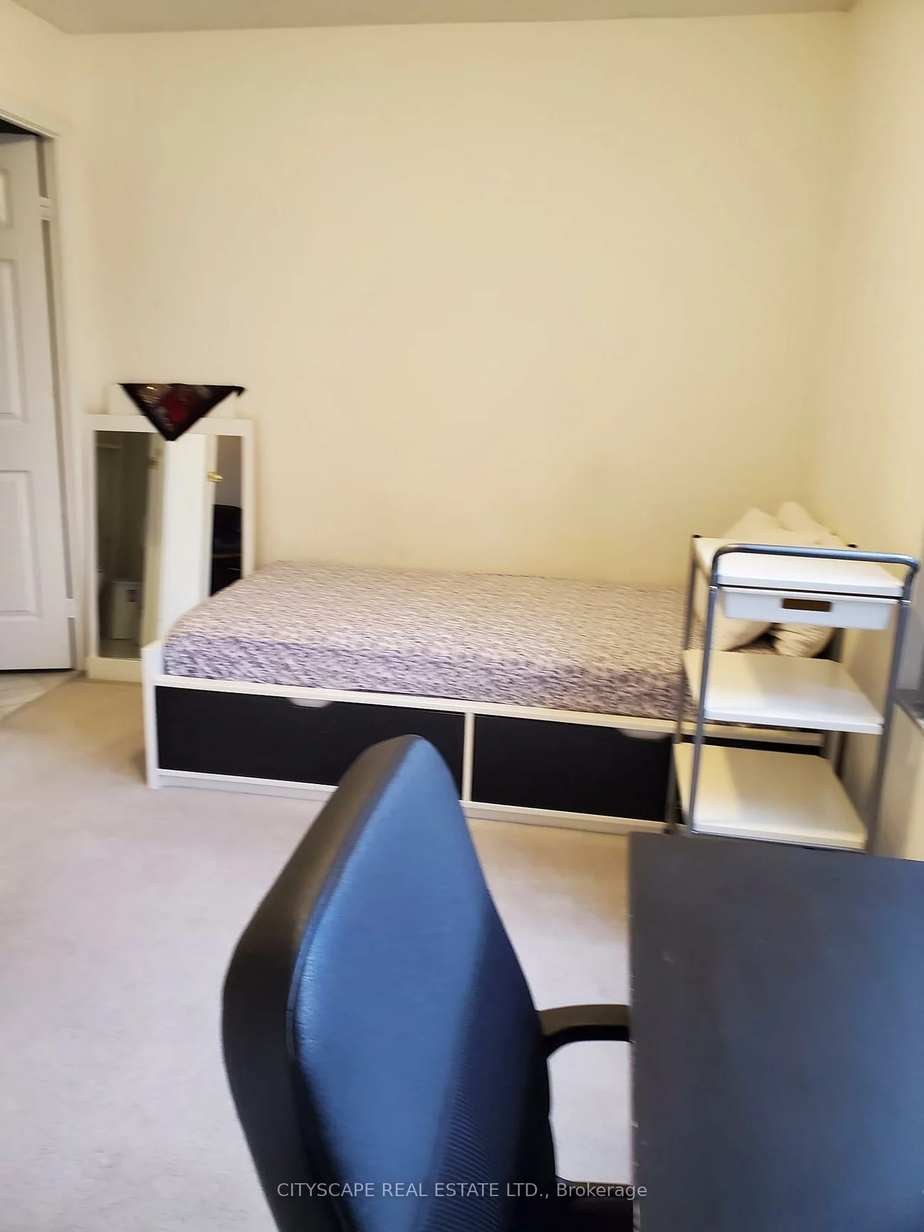 25, Kingsbridge Garden, Hurontario, Mississauga