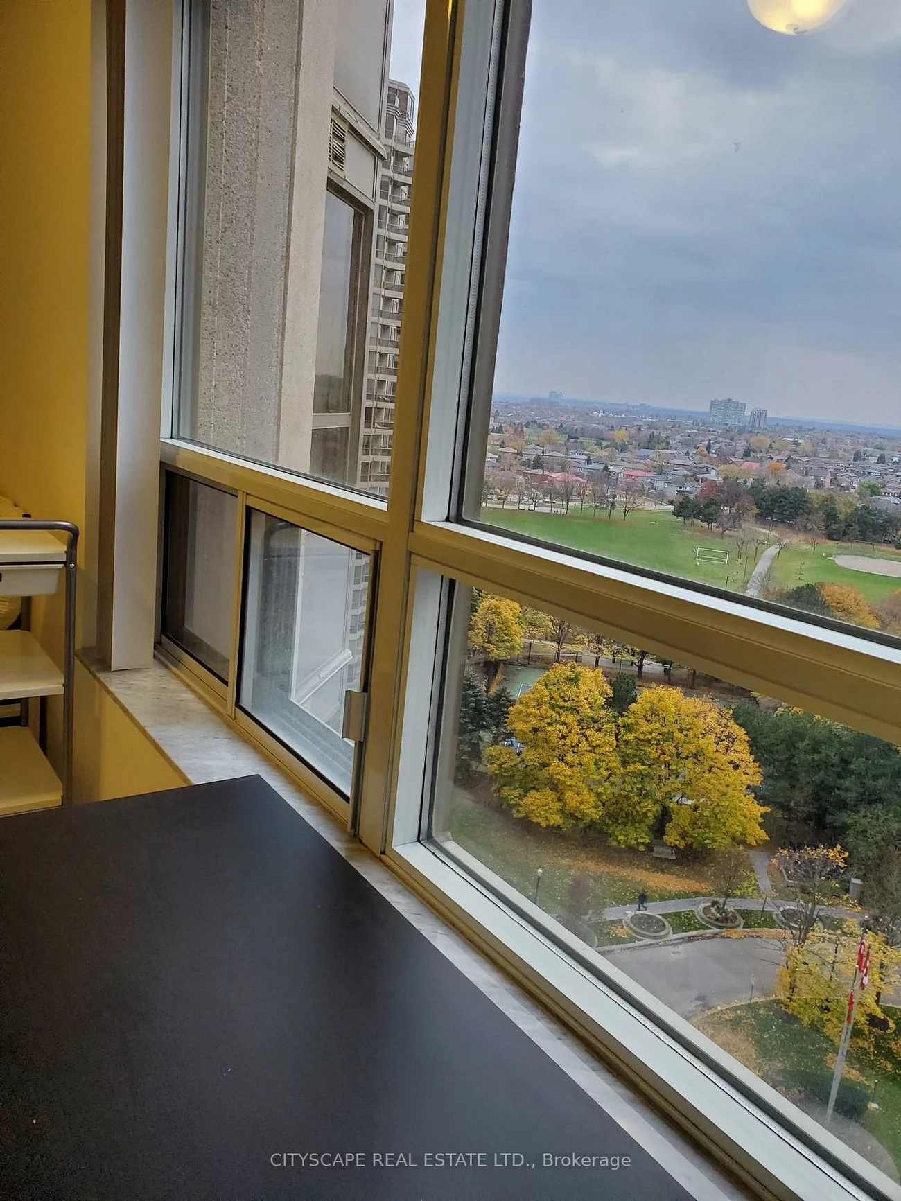 25, Kingsbridge Garden, Hurontario, Mississauga