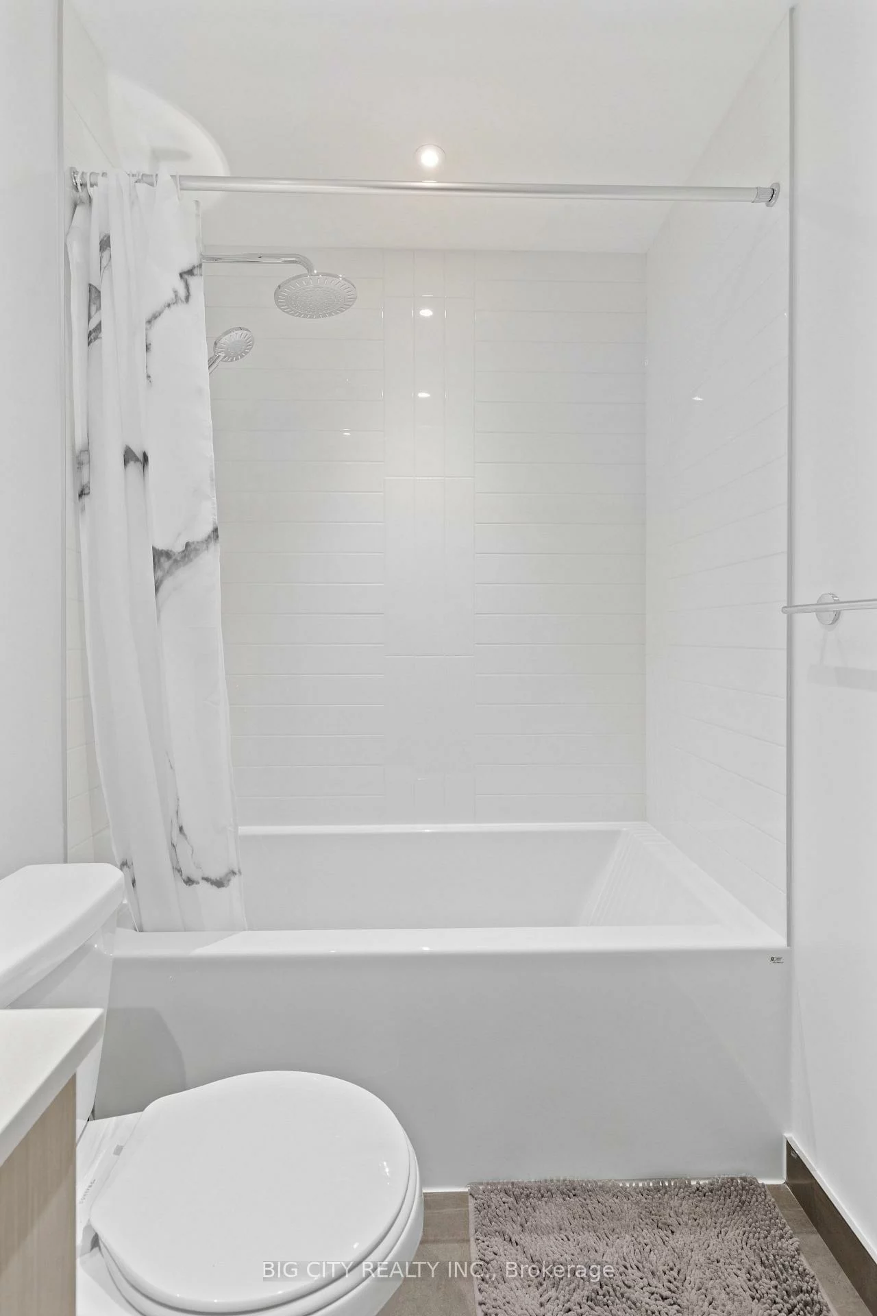 448, Burnhamthrope, City Centre, Mississauga