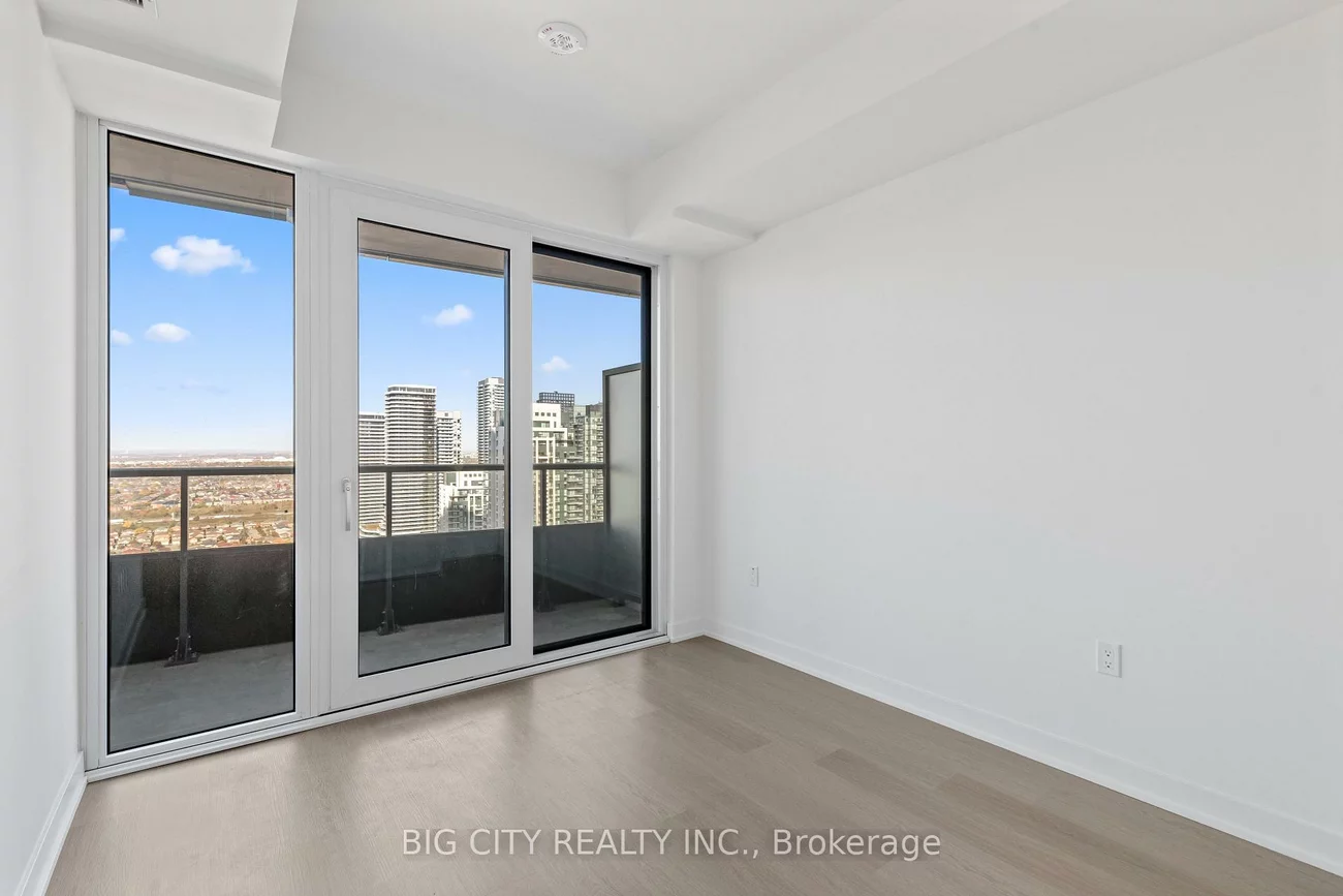 448, Burnhamthrope, City Centre, Mississauga