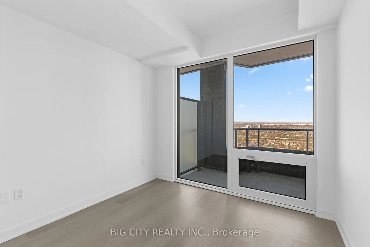 448, Burnhamthrope, City Centre, Mississauga