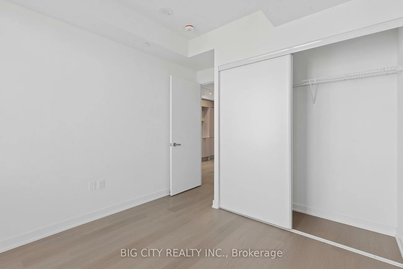 448, Burnhamthrope, City Centre, Mississauga