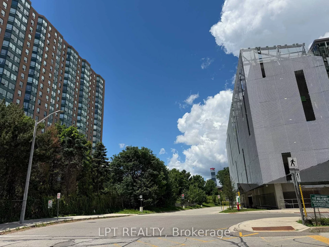 135, Hillcrest, Cooksville, Mississauga