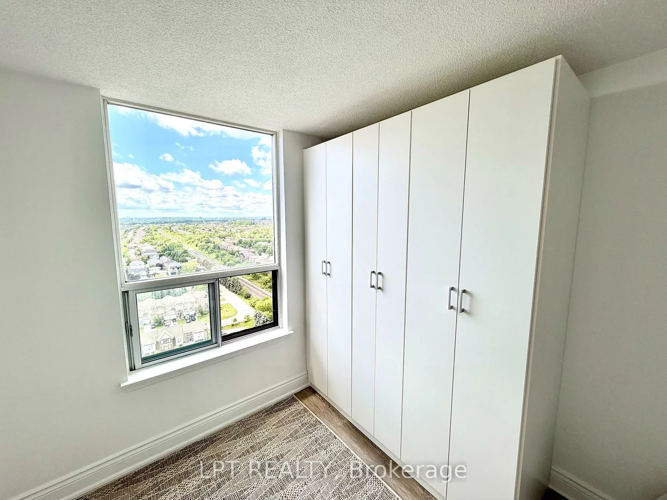 135, Hillcrest, Cooksville, Mississauga