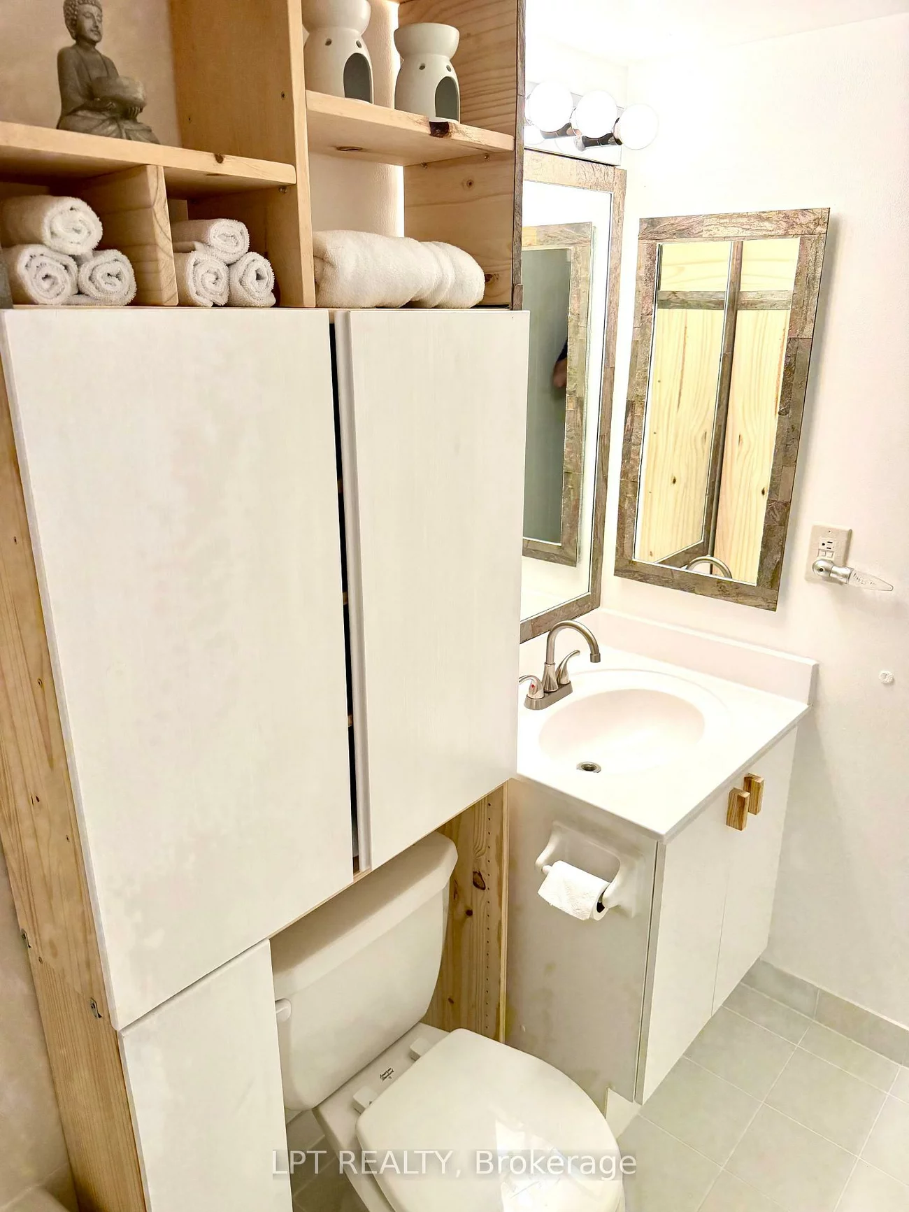 135, Hillcrest, Cooksville, Mississauga
