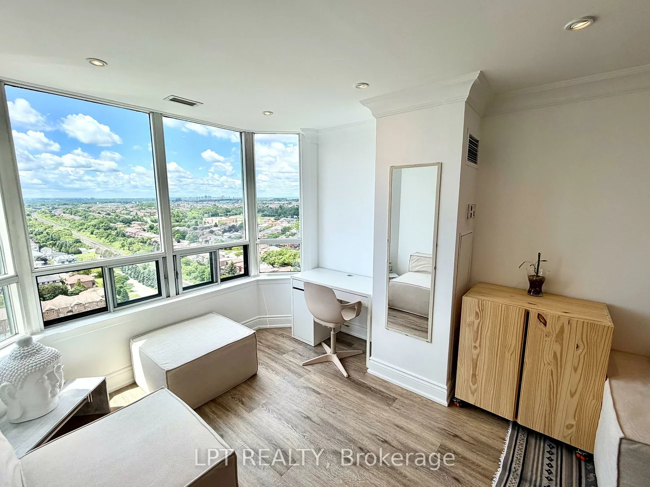 135, Hillcrest, Cooksville, Mississauga