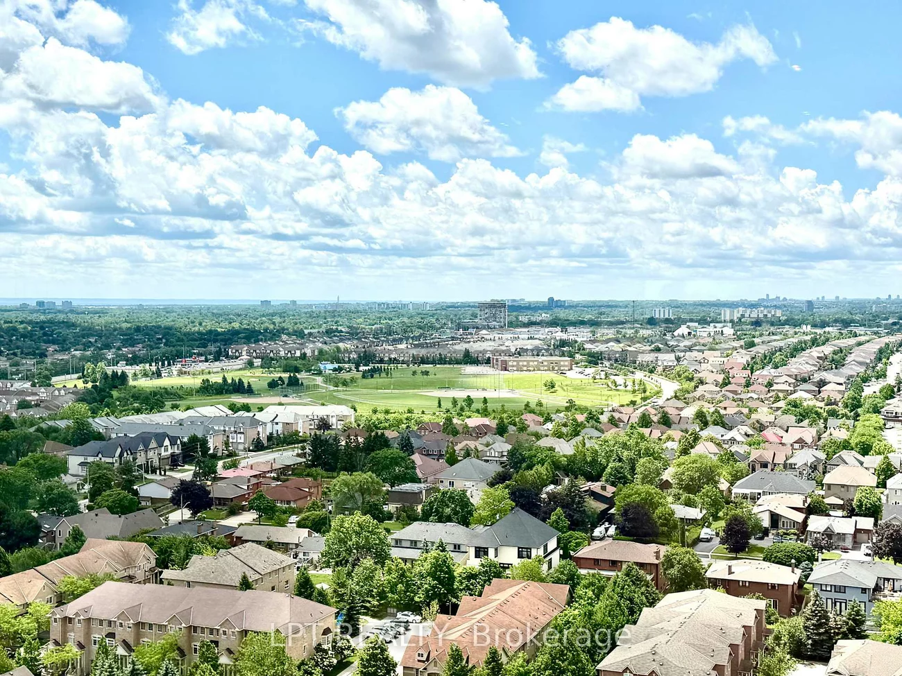 135, Hillcrest, Cooksville, Mississauga