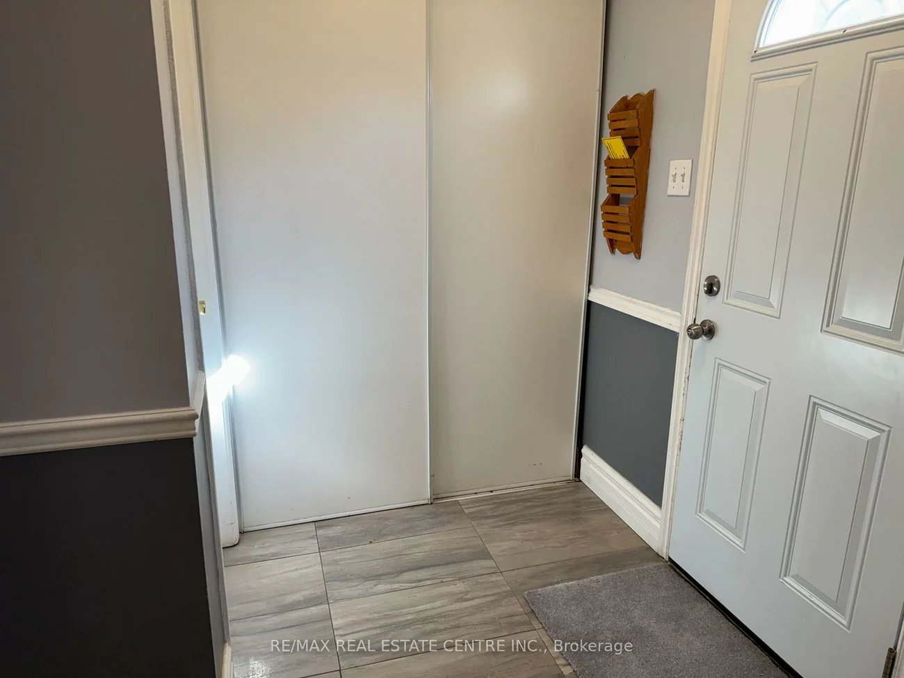 2825, Gananoque, Meadowvale, Mississauga