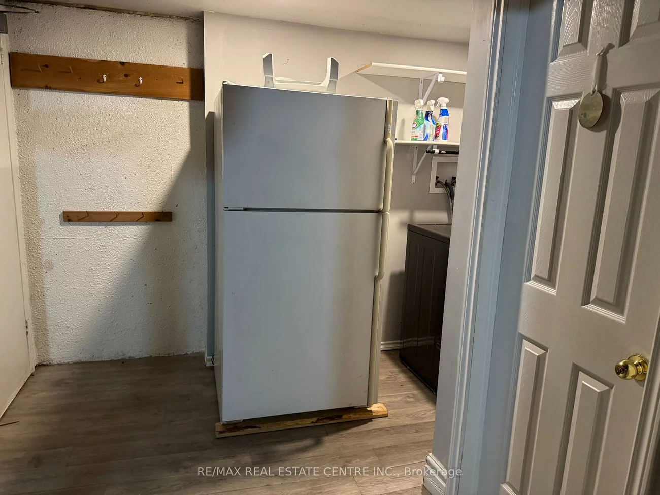 2825, Gananoque, Meadowvale, Mississauga