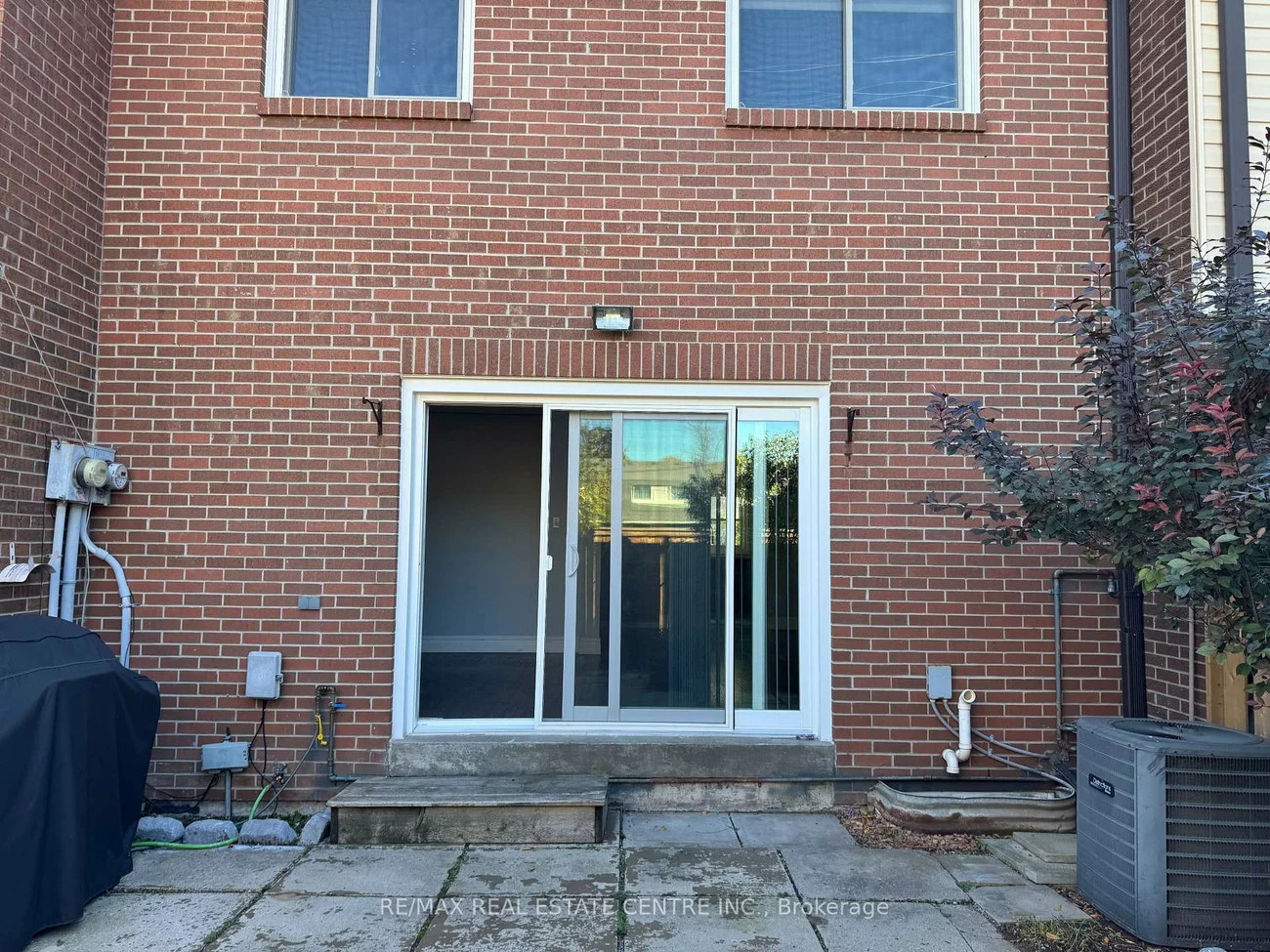 2825, Gananoque, Meadowvale, Mississauga