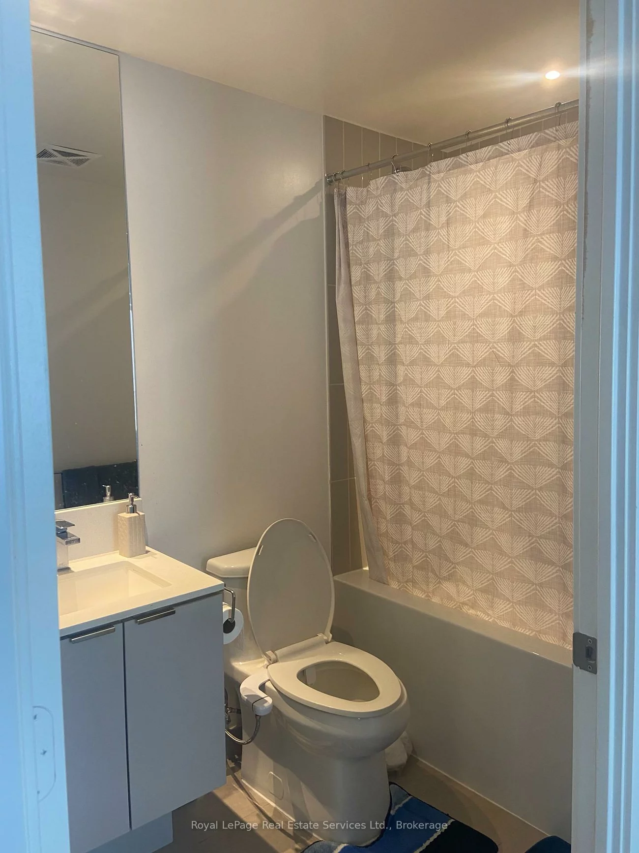 3883, Quartz, City Centre, Mississauga