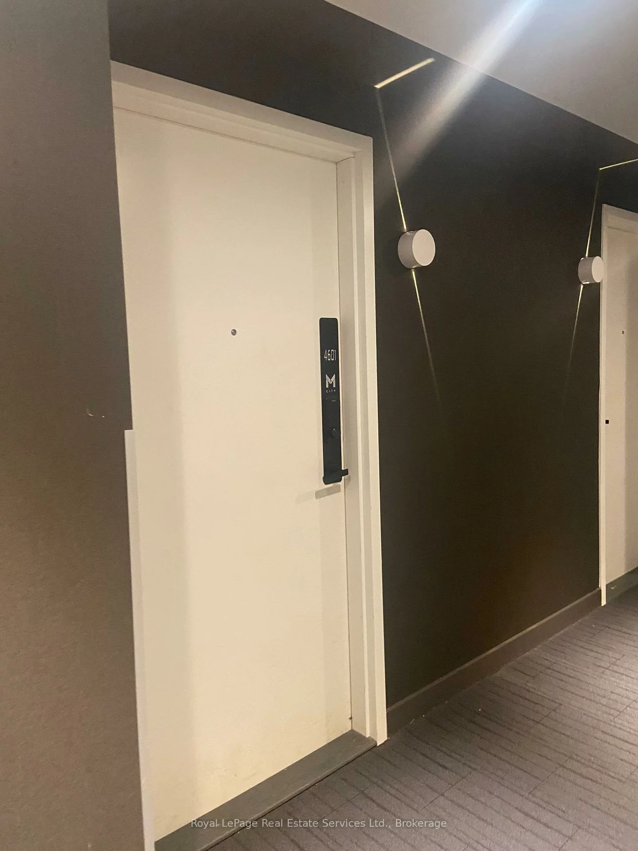 3883, Quartz, City Centre, Mississauga