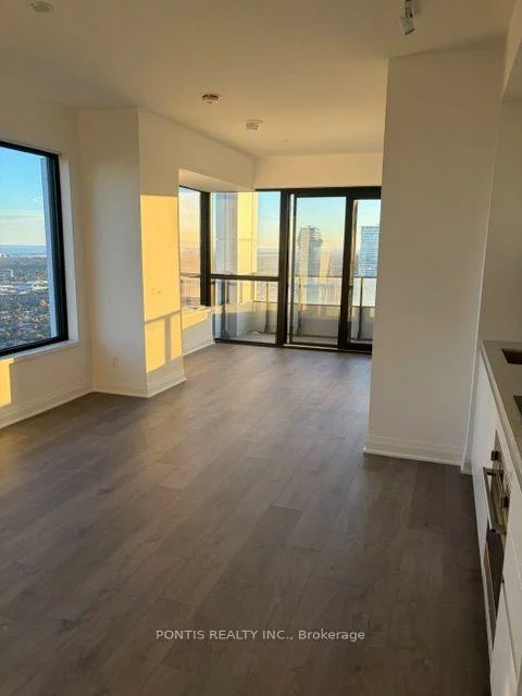 4015, The Exchange, City Centre, Mississauga