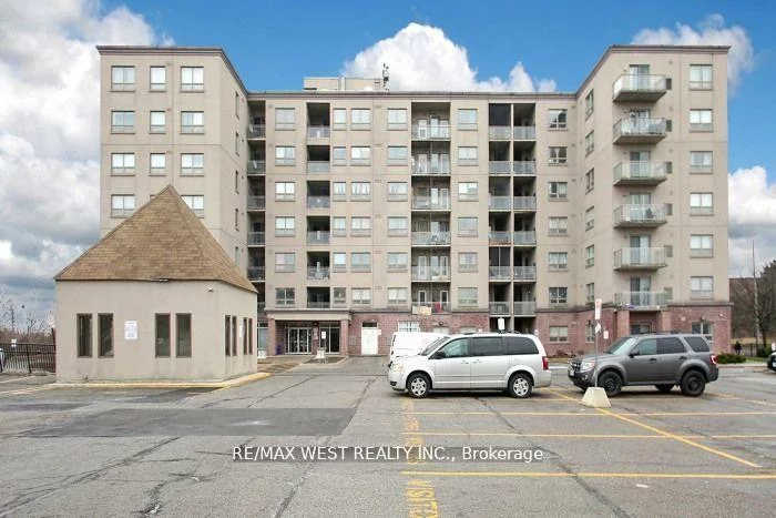 7405, Goreway, Malton, Mississauga