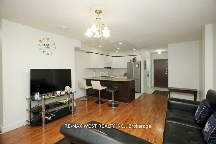 7405, Goreway, Malton, Mississauga