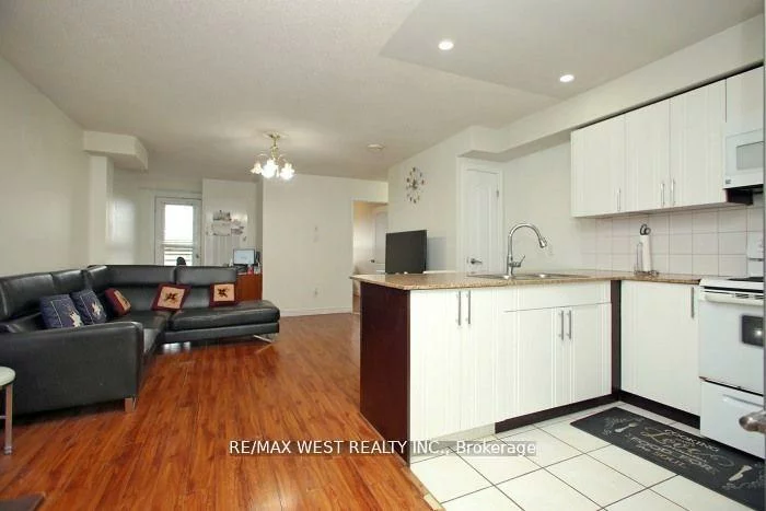 7405, Goreway, Malton, Mississauga