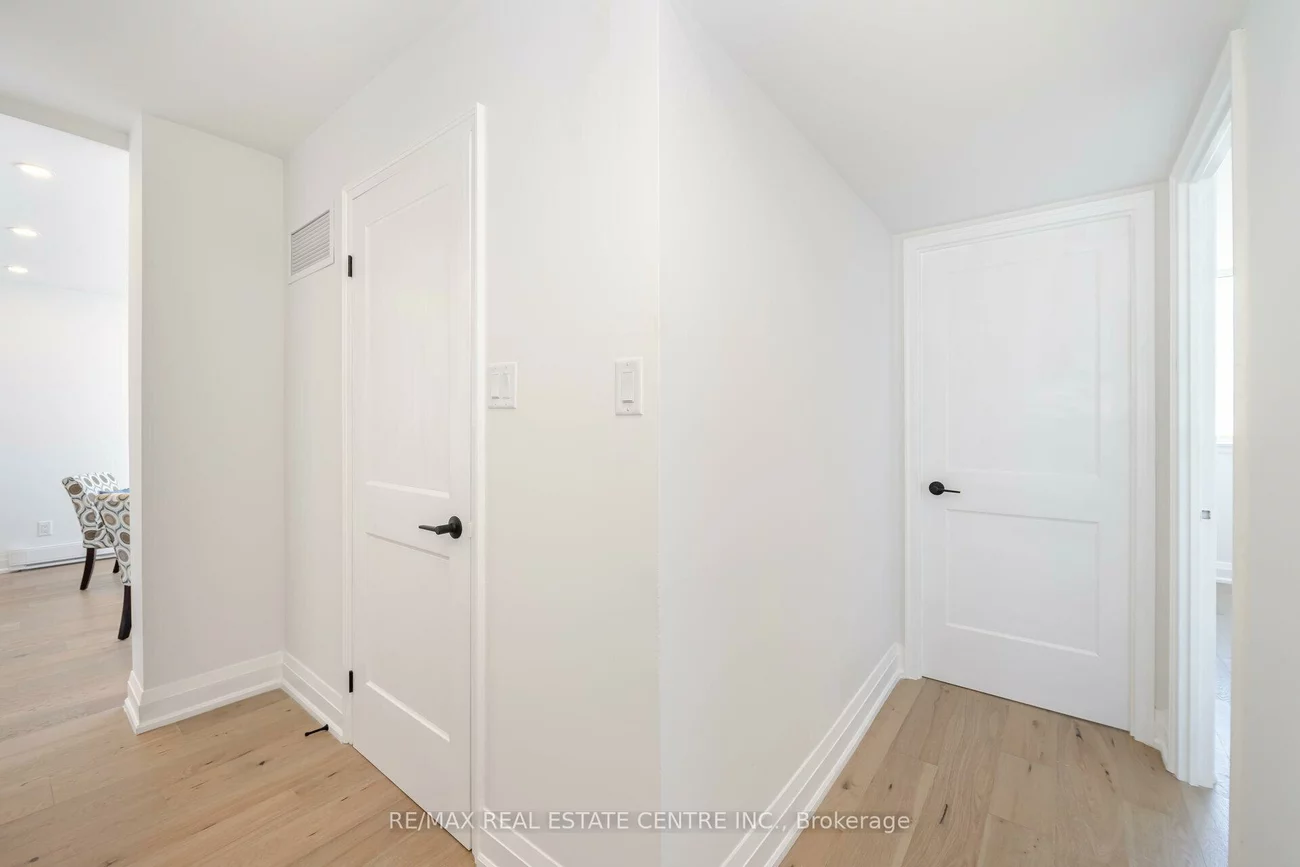 1360, Rathburn, Rathwood, Mississauga