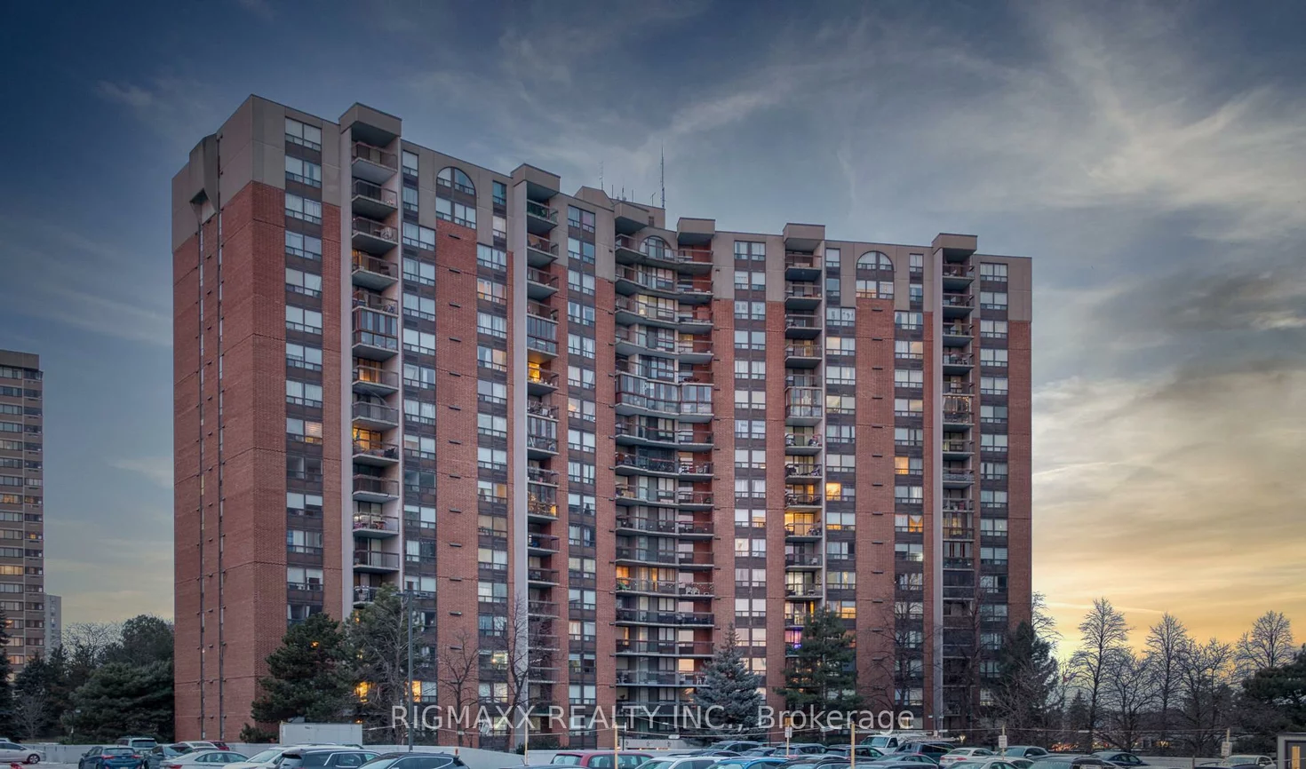 20, Mississauga Valley, Mississauga Valleys, Mississauga
