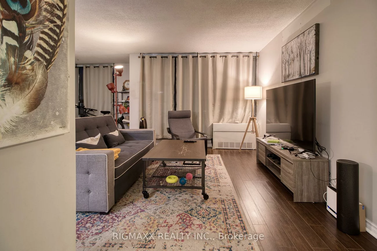 20, Mississauga Valley, Mississauga Valleys, Mississauga