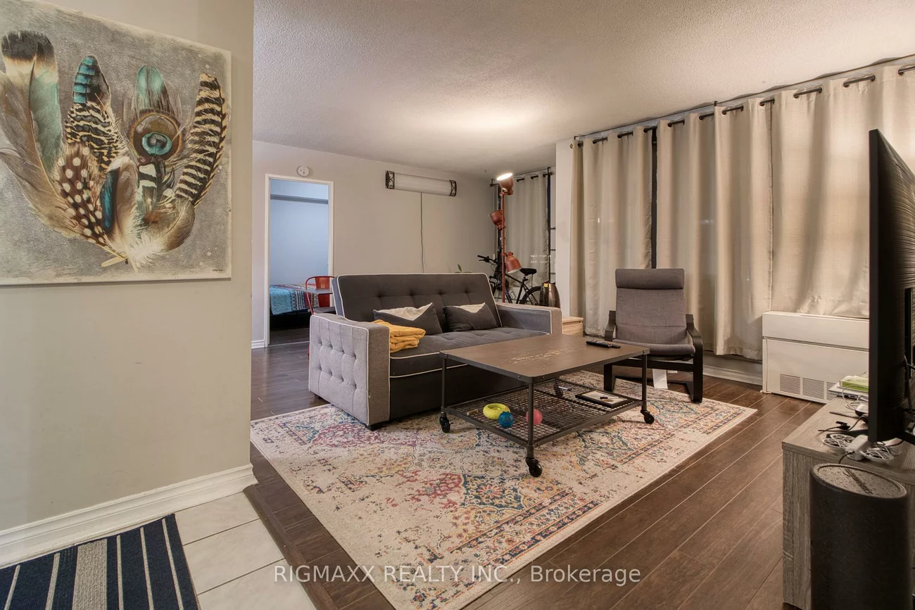 20, Mississauga Valley, Mississauga Valleys, Mississauga