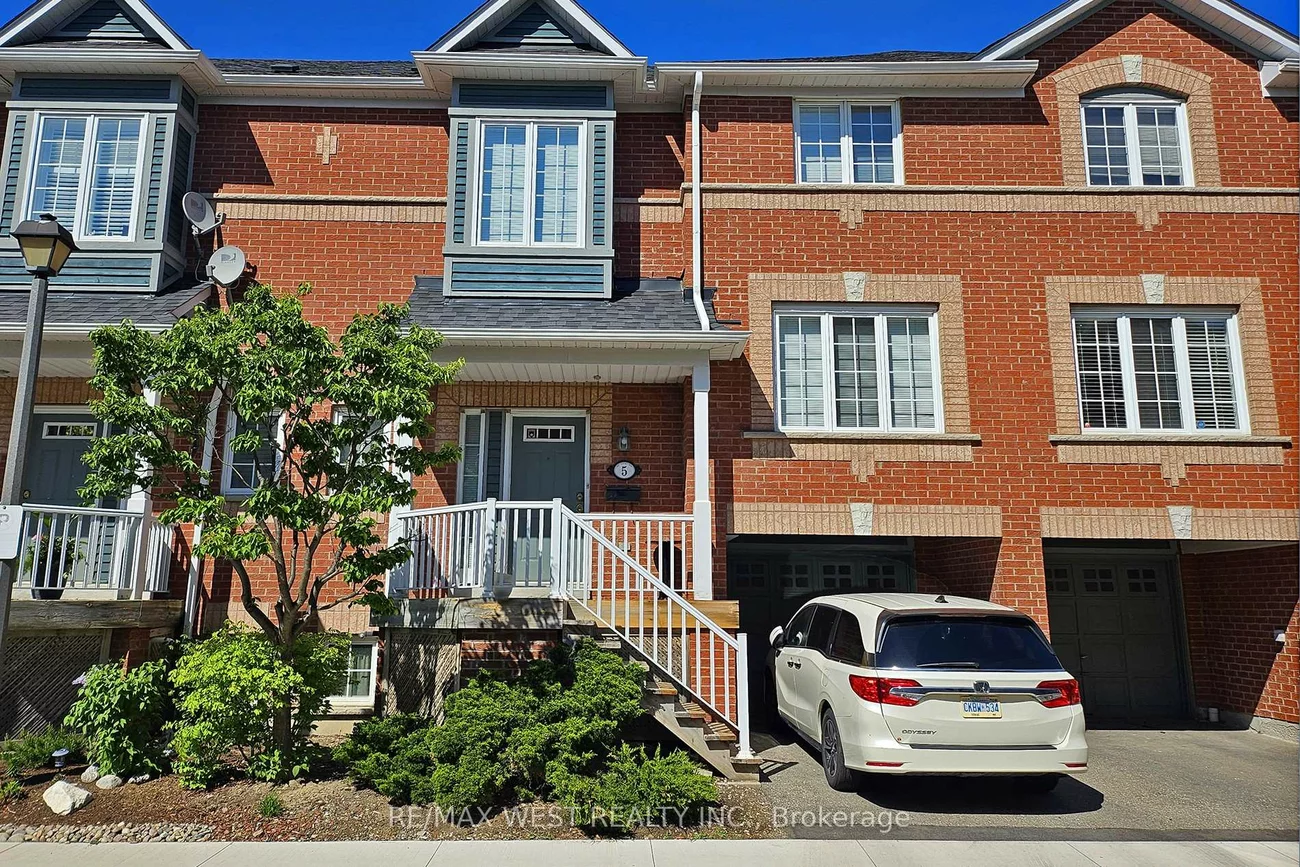 5031, East Mill, East Credit, Mississauga