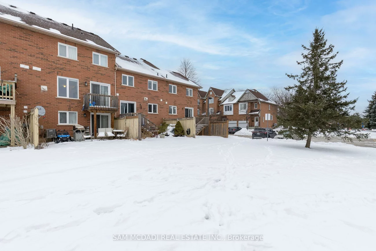 1591, South Parade, East Credit, Mississauga