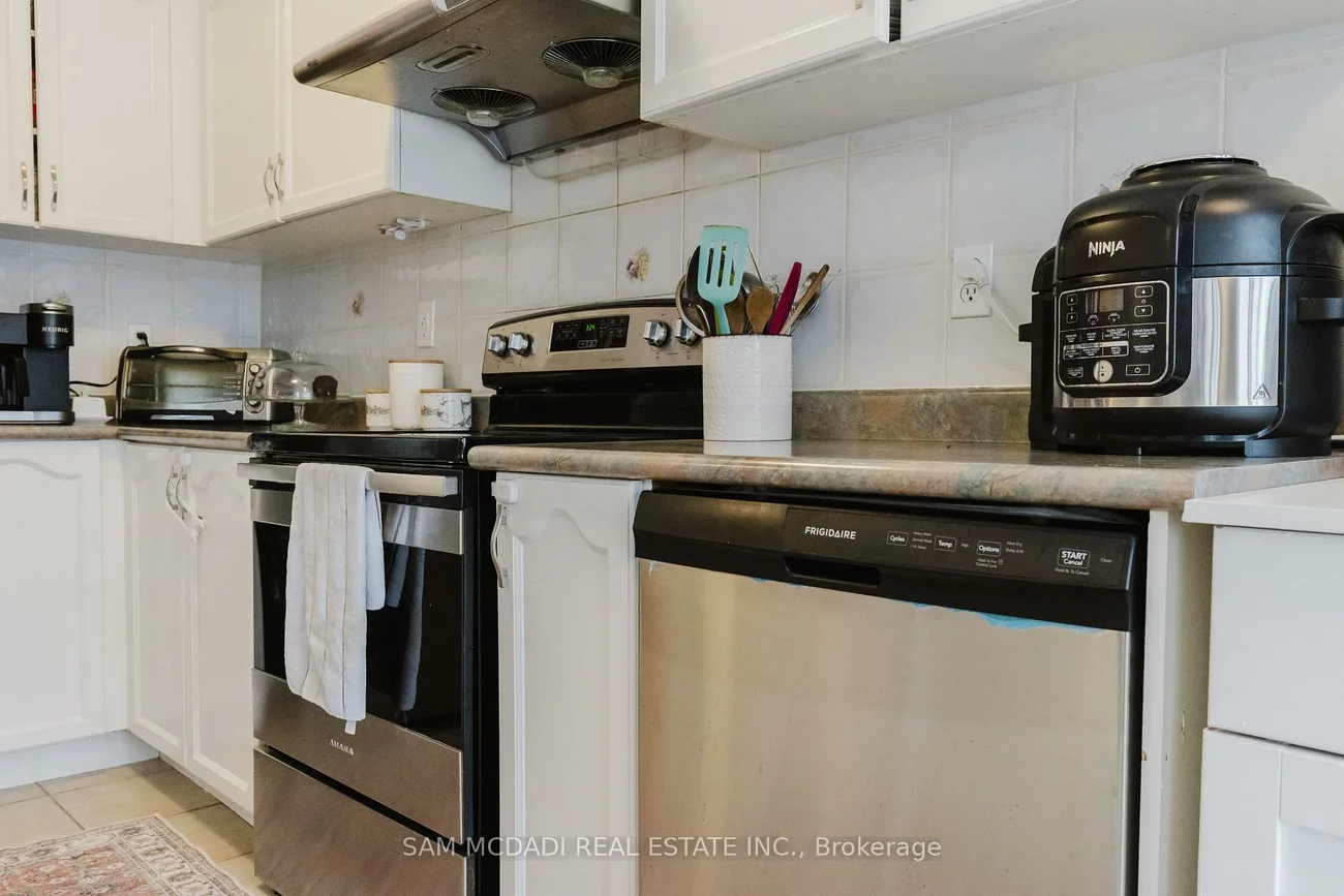 1591, South Parade, East Credit, Mississauga