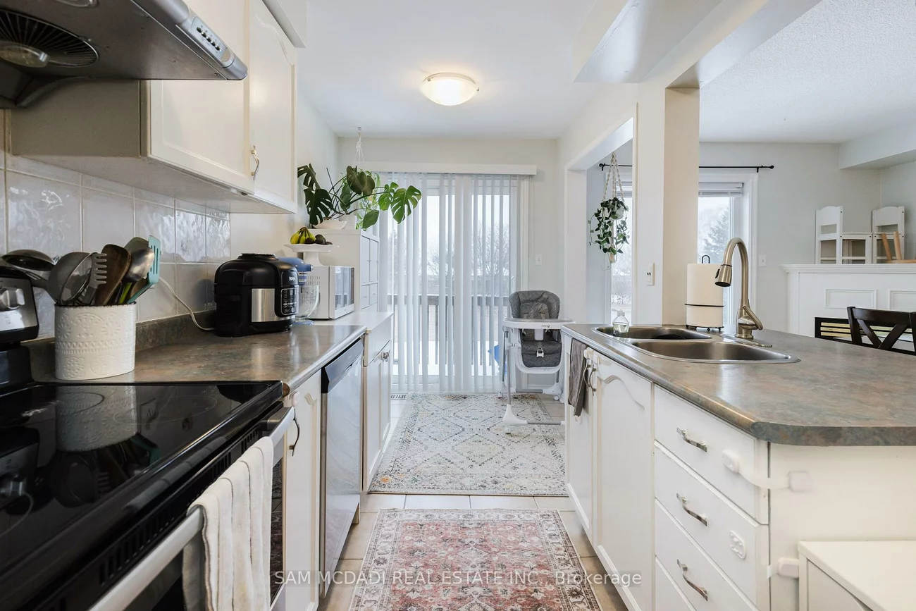 1591, South Parade, East Credit, Mississauga