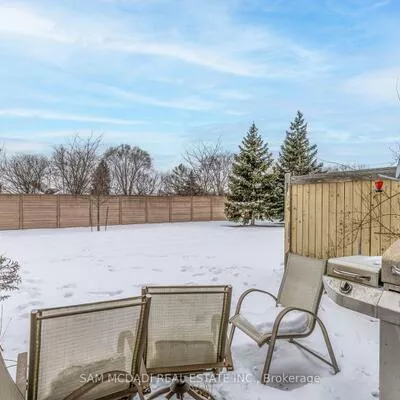 1591, South Parade, East Credit, Mississauga