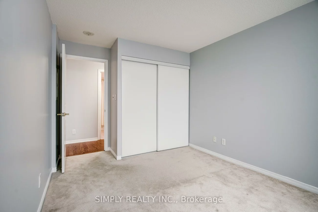 4879, Kimbermount, Central Erin Mills, Mississauga