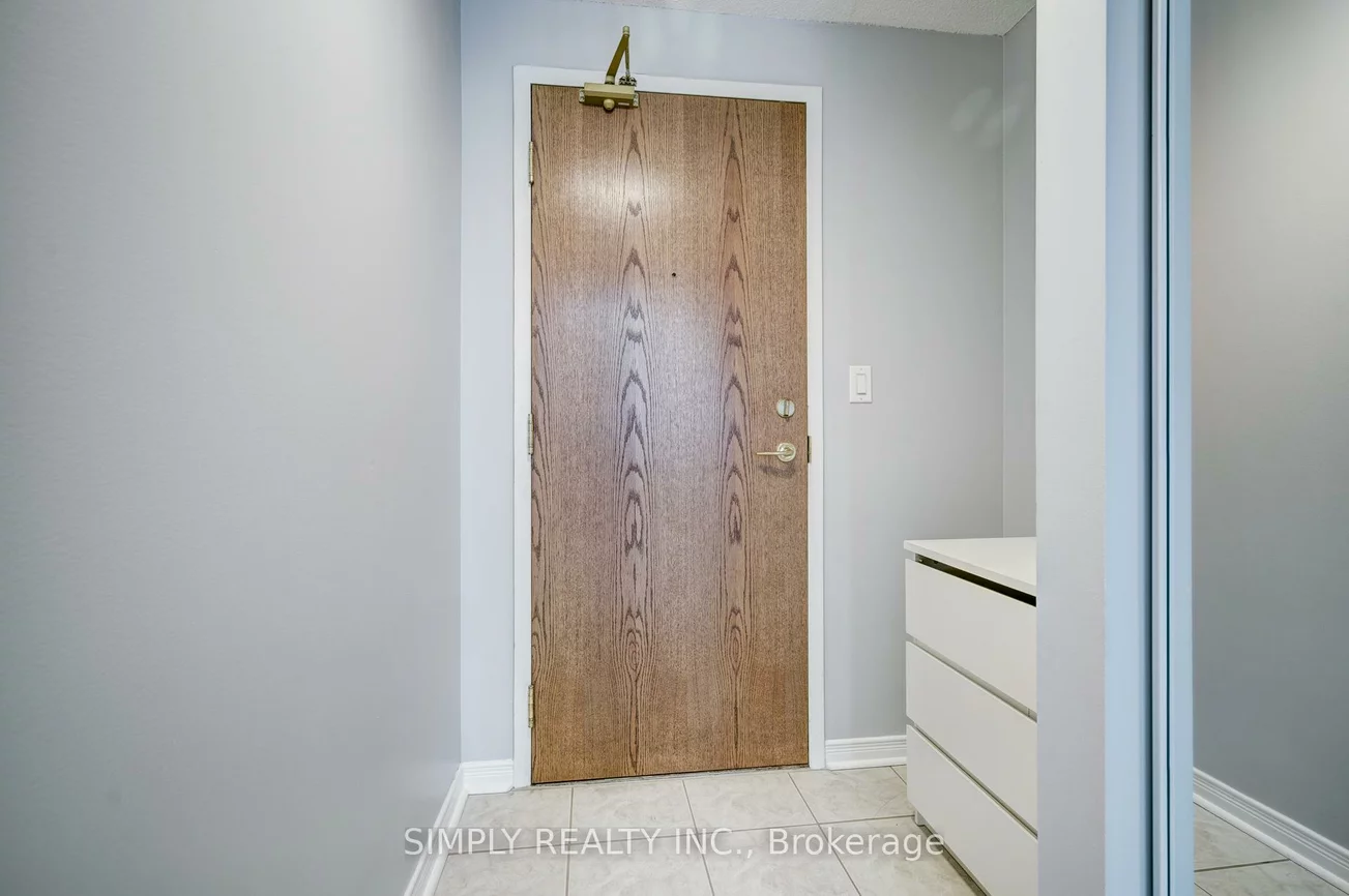 4879, Kimbermount, Central Erin Mills, Mississauga