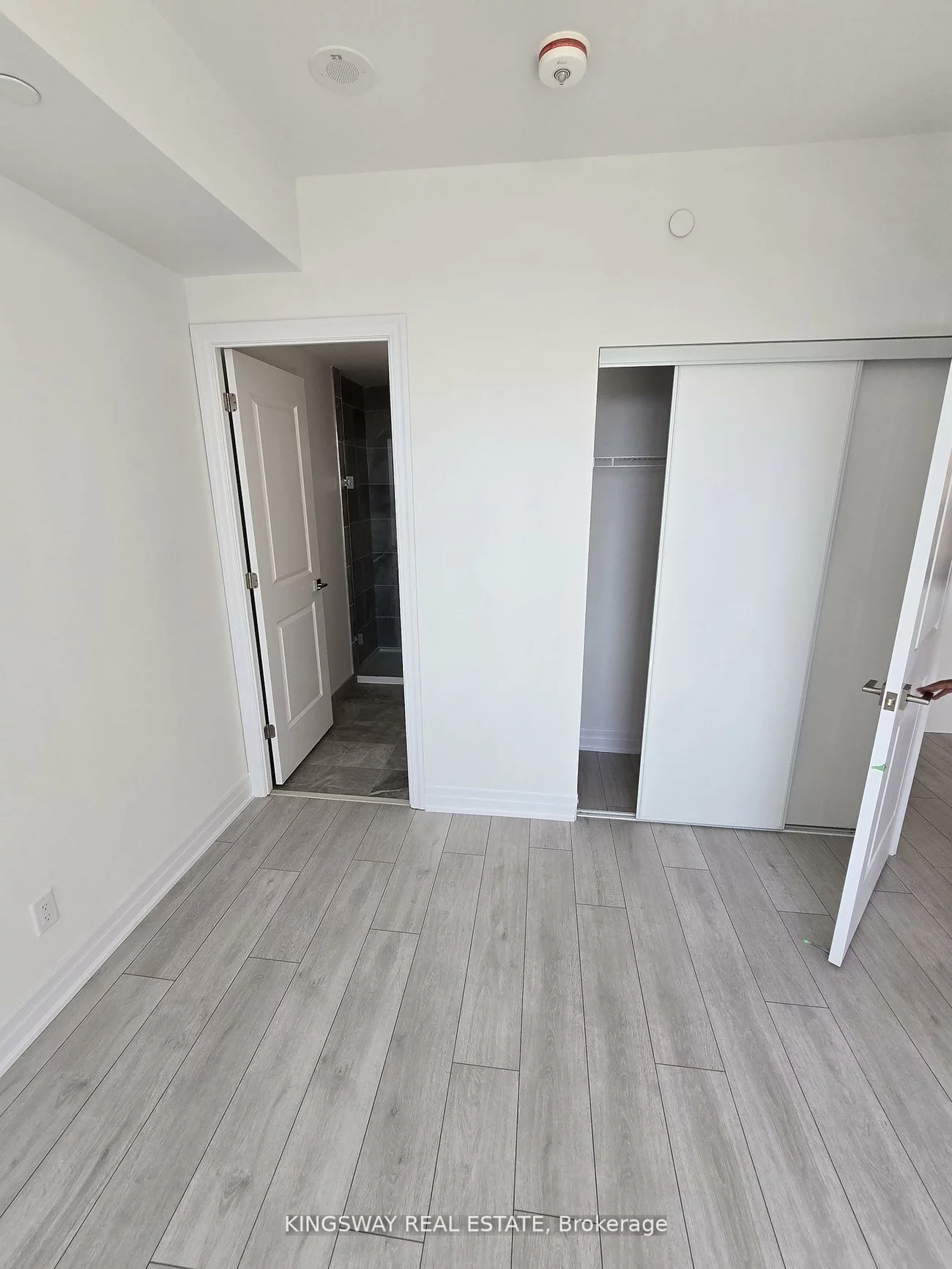 30, Elm, Fairview, Mississauga