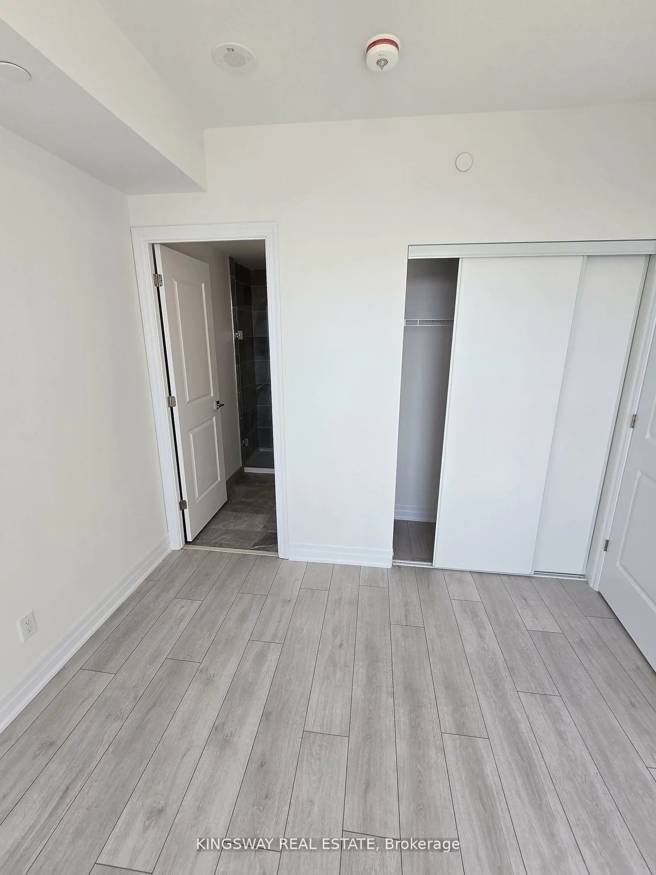 30, Elm, Fairview, Mississauga