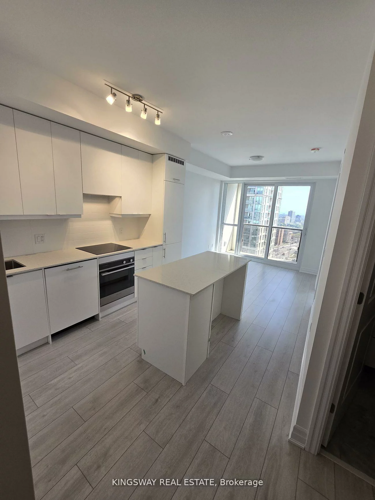 30, Elm, Fairview, Mississauga