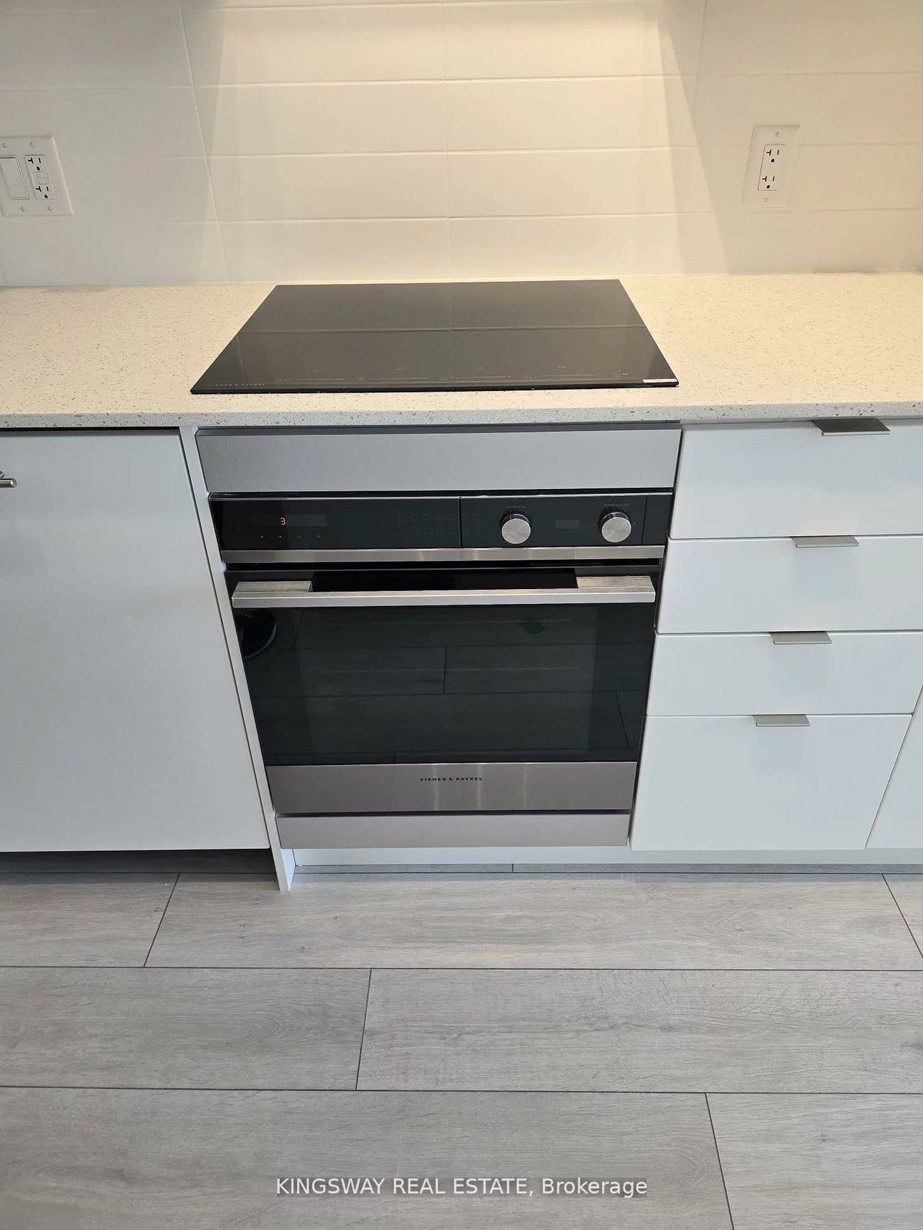 30, Elm, Fairview, Mississauga