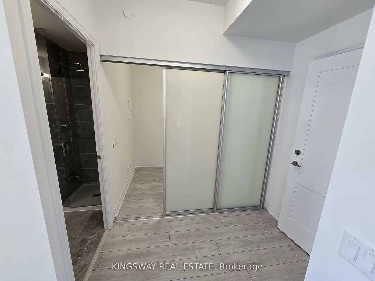 30, Elm, Fairview, Mississauga