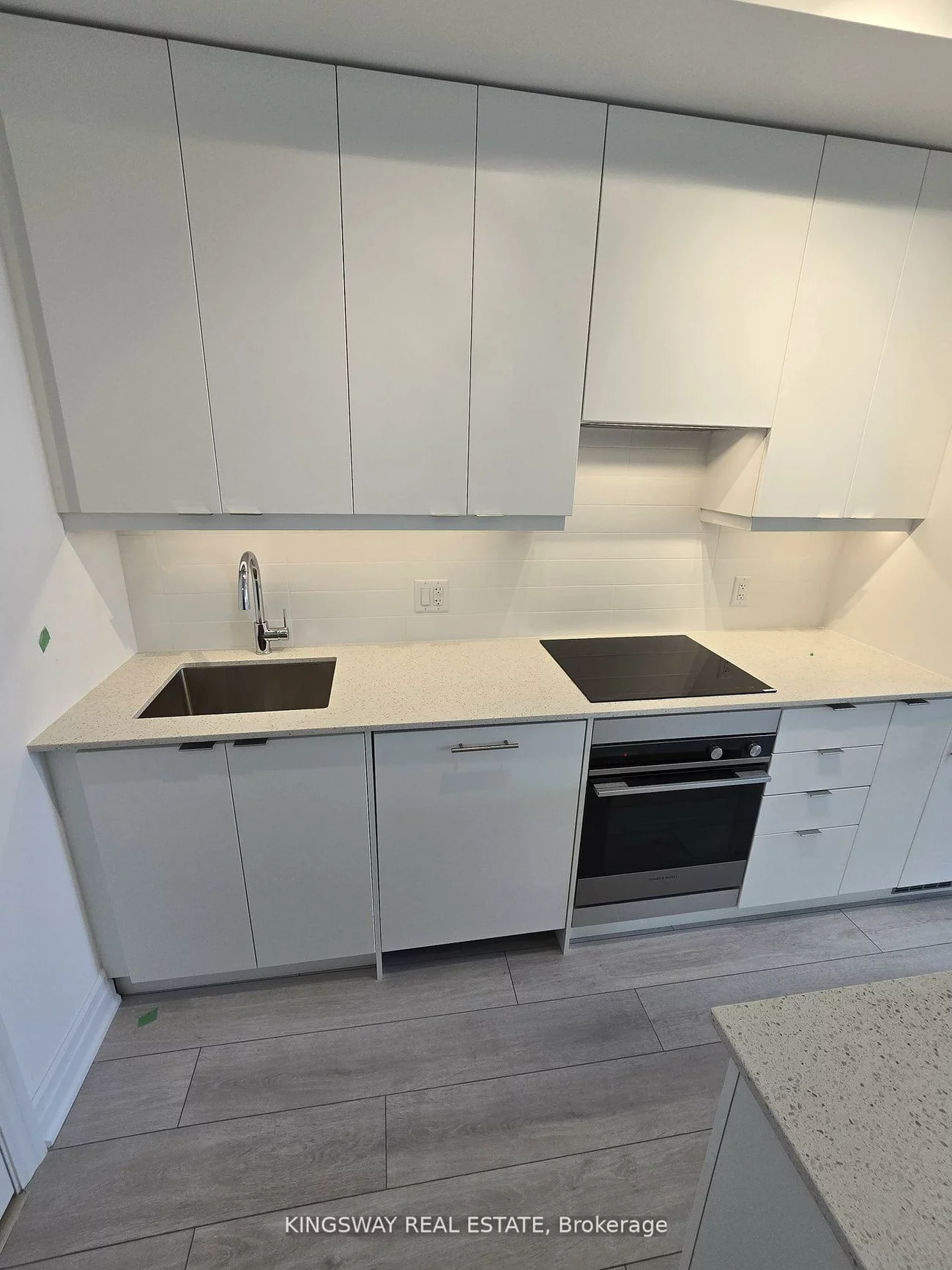 30, Elm, Fairview, Mississauga