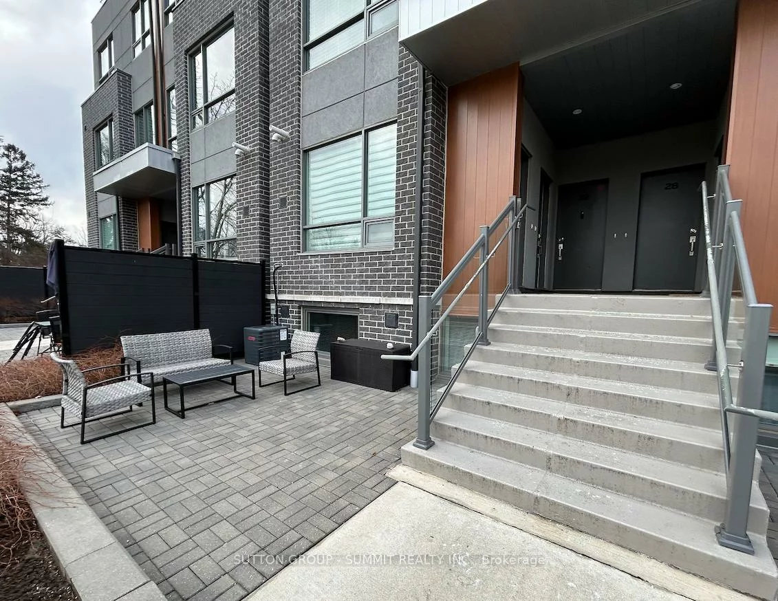 650, Atwater, Mineola, Mississauga