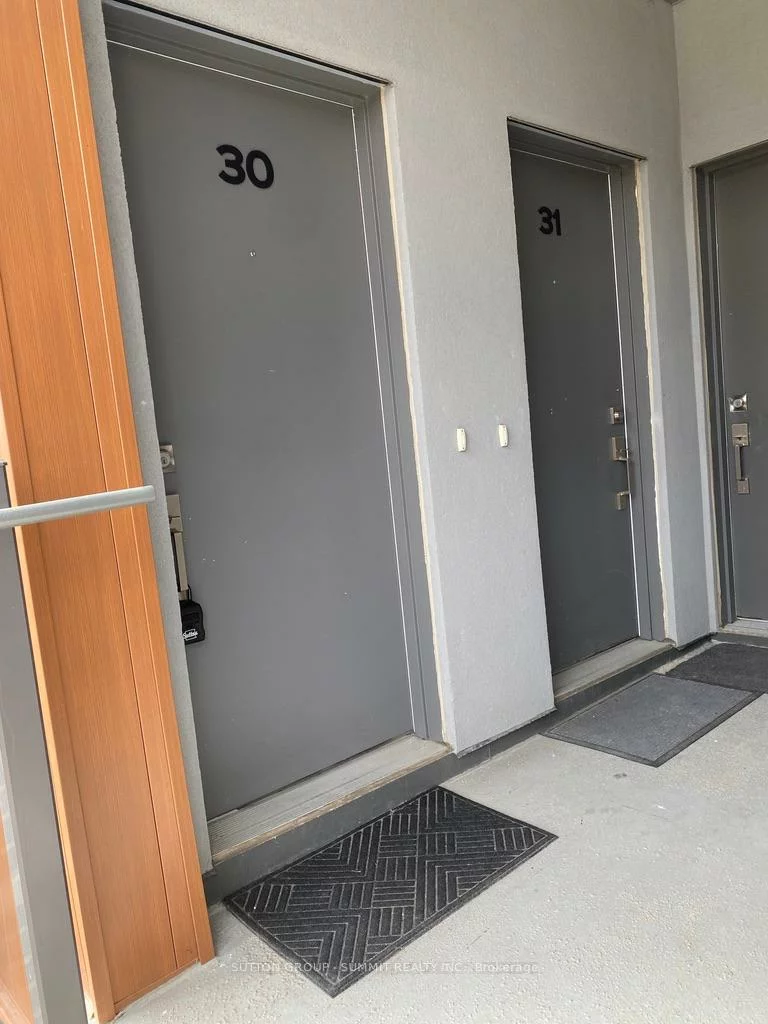 650, Atwater, Mineola, Mississauga
