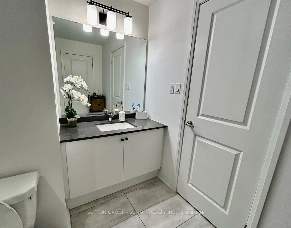 650, Atwater, Mineola, Mississauga