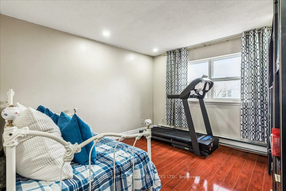3050, Constitution, Applewood, Mississauga